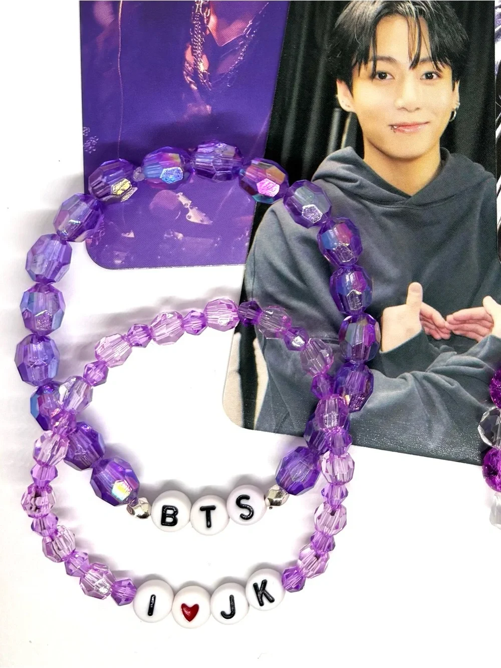 (6pcs) BTS JUNGKOOK BIAS PURPLE BRACELET AND PHOTOCARD BUNDLE